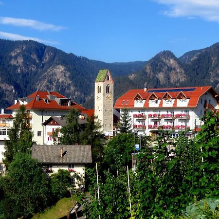 Gasthaus Zum Weissen Kreuz Hotel Lazfons Exterior photo